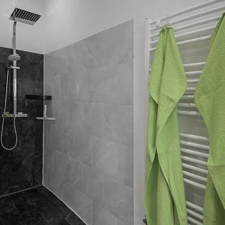 Neu! Hébergement de vacances *